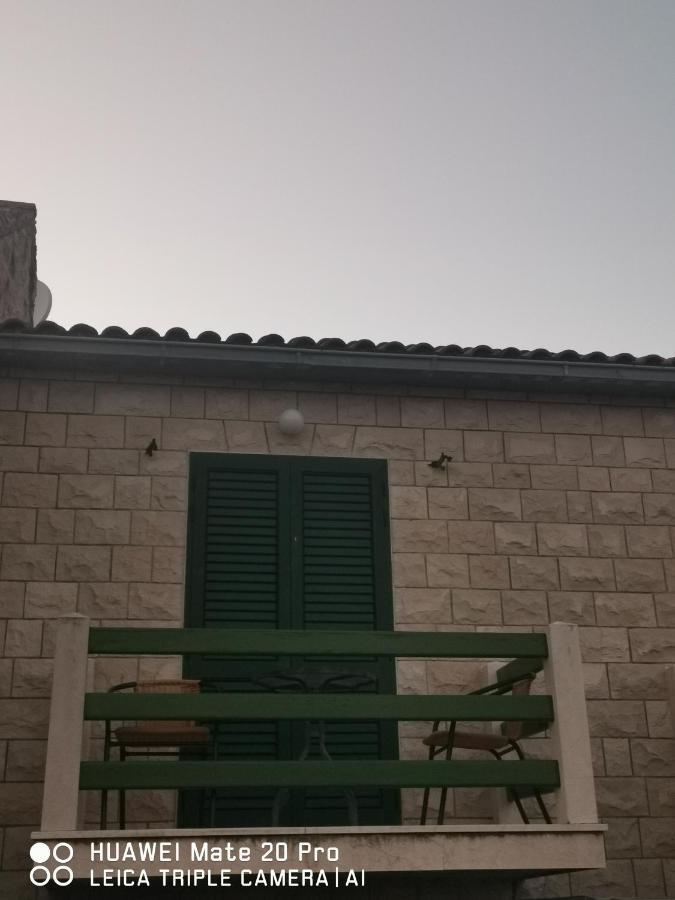 Apartmani Franceska Bol Exterior foto